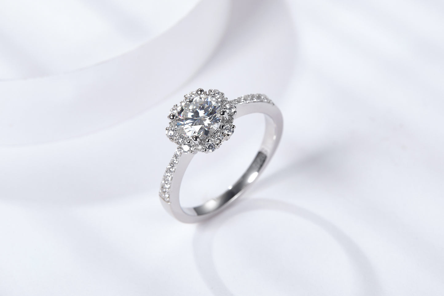 CELIA Round Brilliant Moissanite Floral Style Halo Ring