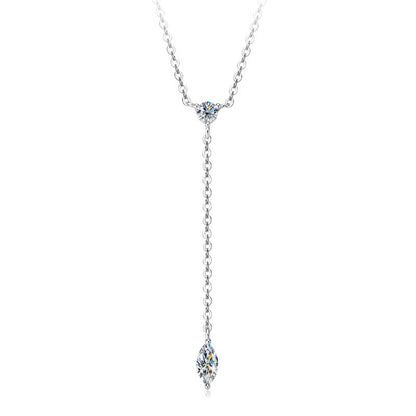 Timeless Sparkle；Unique Necklace Style
