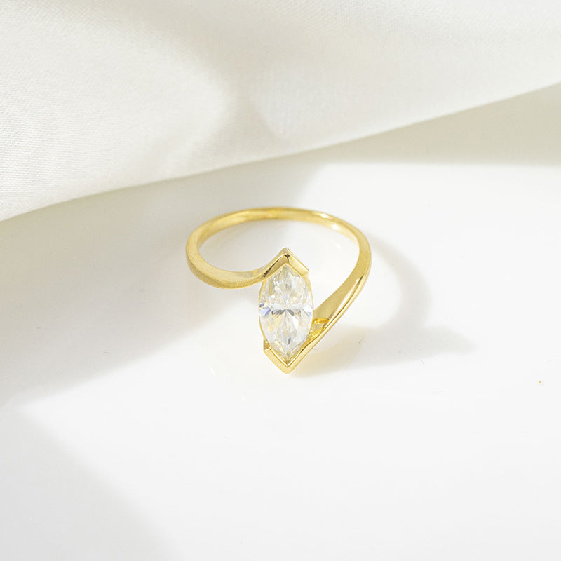 shine moissanite ring