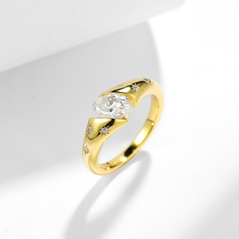 18K Gold Moissanite Ring