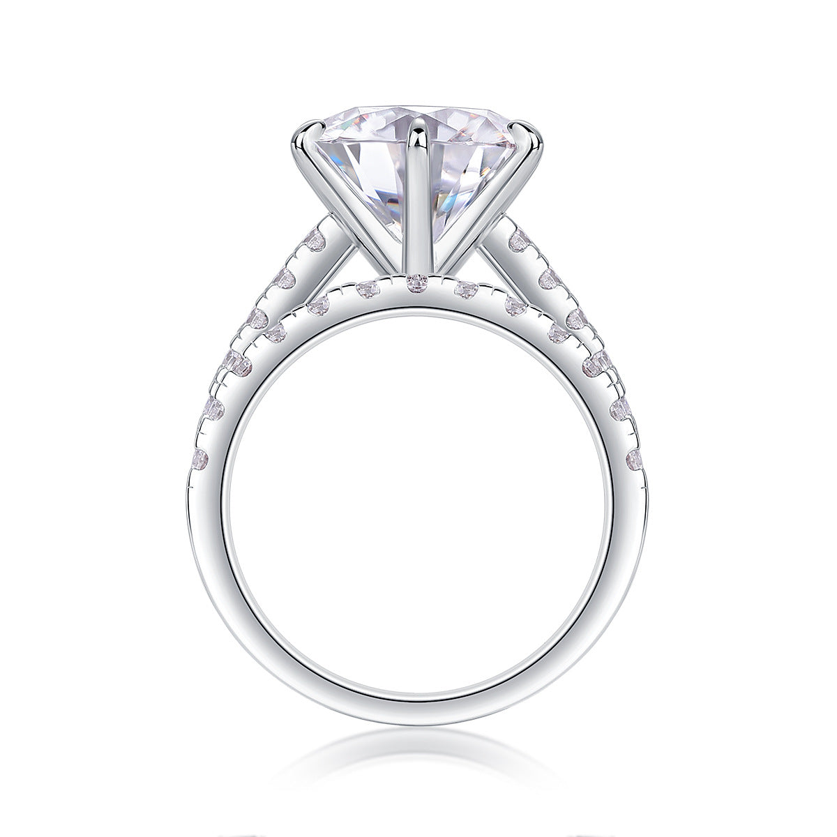 Round Cut Moissanite Ring