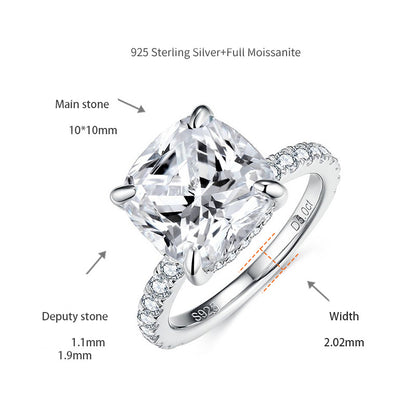 Cushion Cut Moissanite ring detail